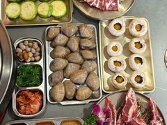 -围炉肉舍•炭烤活鳗•丹东海鲜烤肉(步行街店)