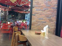 -拉亚汉堡经典餐厅(商城路店)