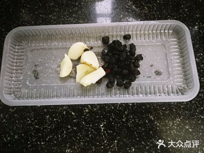 蒜蓉豆豉咸蛋炒油麦菜～容易下饭的家常菜