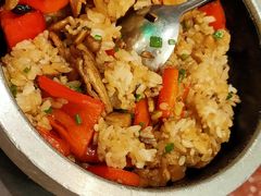 当红小炒肉石锅饭-新白鹿餐厅(爱琴海购物中心店)