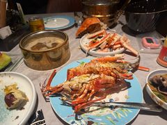 -雍容荟帝王蟹活龙虾展台自助(IFS黑金店)