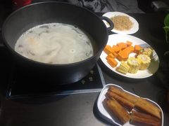 -九万士多港式海鲜粥底火锅(回龙观店)