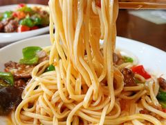 -歹歹的加个面过油肉拌面