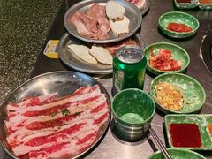 -欧巴炭烤肉오빠숯불구이(南京东路店)