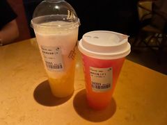满杯红柚-喜茶(迪士尼小镇DP店)