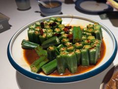 -八府香鸭·啫啫煲(华山路店)