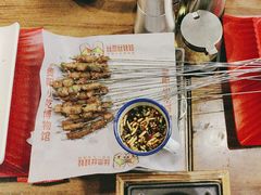 -鸿通城购物中心