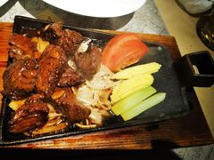 -穹六人间 people 6(岳阳路店)