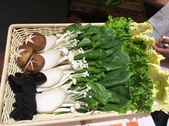 -重庆德庄火锅(体育中心店)