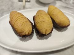 银萝千层酥-香港百合居(LCM置汇旭辉广场店)