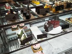 面包甜点陈列柜-红跑车蛋糕世界(清江路店)