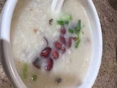 热皮蛋瘦肉粥-金谷园饺子馆(北邮总店)
