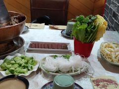 -羊家胡同·龙虾烧烤火锅(龙汇路店)