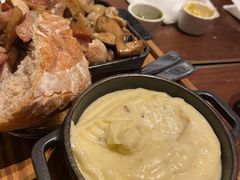 -恰餐厅及酒吧 CHAR Bar & Grill (北京丽都皇冠假日店)