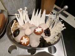 蘑菇大拼-王家渡火锅店(棕榈泉店)