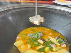 -老刘生态大鱼坊铁锅炖鱼(赛马场店)