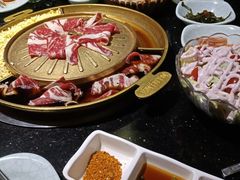 -猪啊牛呀羊啊铜盘烤肉(正大广场店)