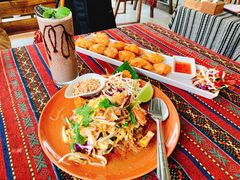 -Tikky Cafe