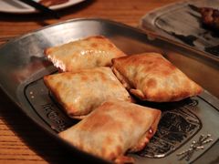 馕坑烤包子-阿里家·新疆烤肉酒場 by MIG