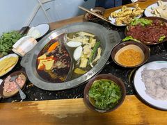 -重庆故事姊妹老火锅(财经学院店)