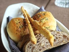 -Da Ivo哒伊沃意大利魔镜餐厅(外滩店)