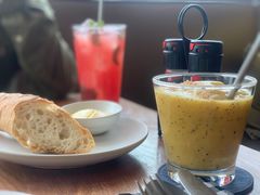 -ROAST coffee & eatery