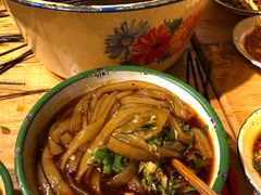 -拈签一笑黄牛肉辣卤串串