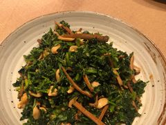 青年拌菜-青年公社烤鸭(宝杨宝龙广场店)
