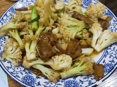 有机花菜炒肉-西北狼(GOGO新天地店)