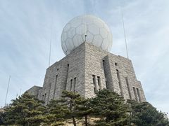 -黄山光明顶山庄