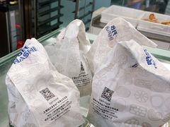 -哈氏上海哈尔滨食品厂(汇联商厦天钥桥路店)