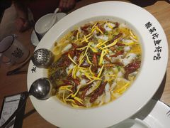 老坛子酸菜鱼-新太二·鲜料川菜(东汇城店)
