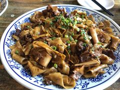 -壹阁胡羊焖饼(特色小吃街店)