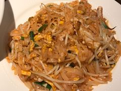 海鲜炒河粉-Local泰莲庭(虹鳟鱼店)