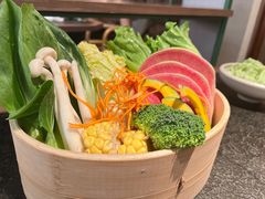 -三出山火锅(南京万象天地店)