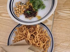 -正南齐北·老街糯米团(洪崖洞店)