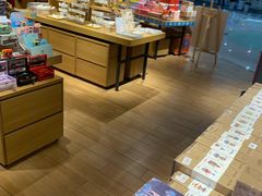 -九木杂物社(新奥购物中心店)