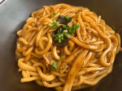 黑松露肉松闷手擀面-北京厨房(西安SKP店)