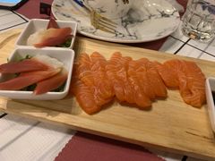 三文鱼刺身-礼途酒店·餐吧