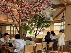 -蜜桃餐厅·伴山(湖滨商业街店)