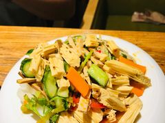 凉菜拼盘-三个大叔烤羊肉串·炭炉砂锅菜(西三旗店)