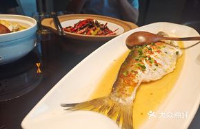 Steamed Ecological Big White Catfish