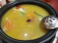 -菌之家·专业纯野生菌火锅·特色炒菌
