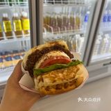 赶紧@她一起食个堡啦