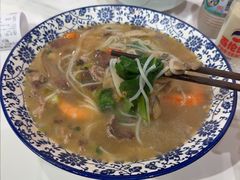 -邱芳粉店(迎宾大道旗舰店)