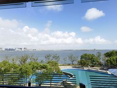 -上海滴水湖皇冠假日酒店