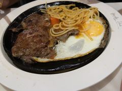 -豪客来牛排(中央花苑店)