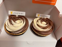 巧克力杯子蛋糕-卷时·瑞士卷·生日蛋糕(大望路店)