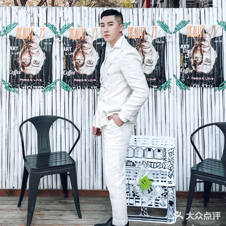 赏花攻略|绝美的白色海棠树下太浪漫了'🤍