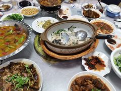 -天乐农家鱼头王(天目湖店)